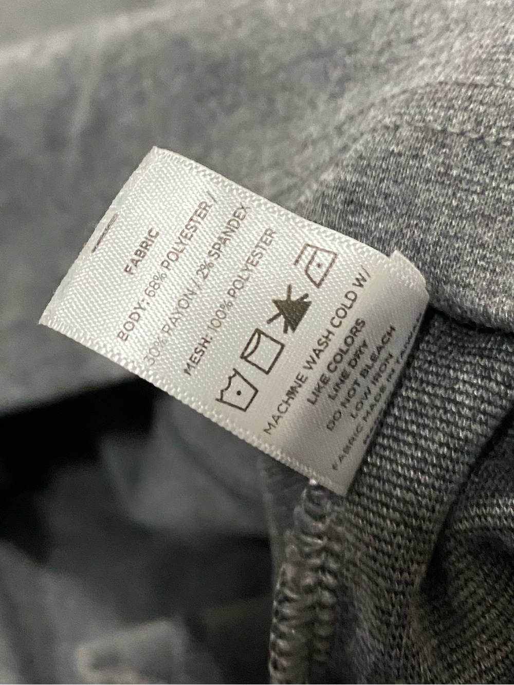 Lalabu The Dad Shirt Babywearing Kangaroo Pouch Carrier V-Neck Tee Gray Medium - Picture 8 of 10